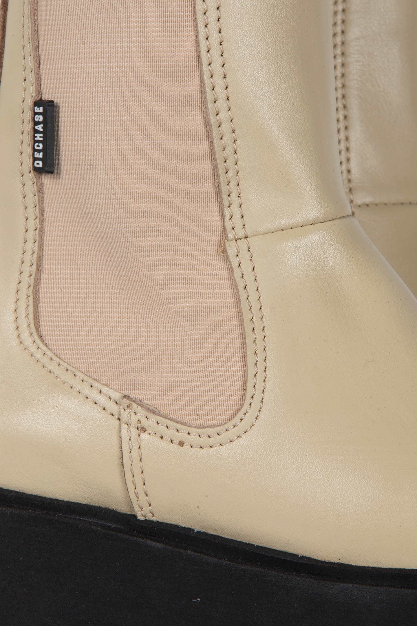 DECHASE – BALE DESERT BEIGE 4