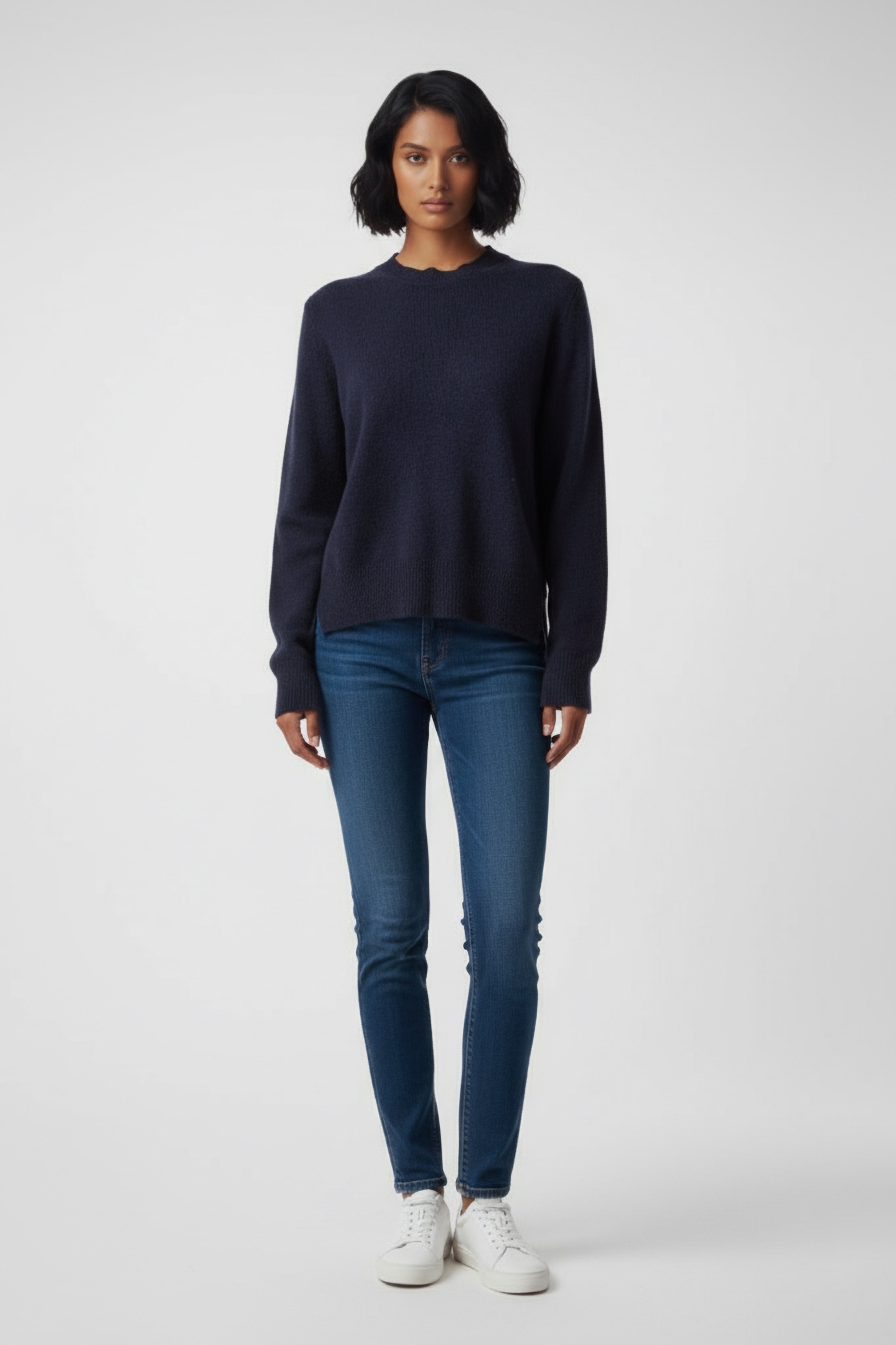 CASTANALF ROUND NECK MIDNIGHT NAVY 1